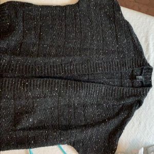 Short sleeve sweater